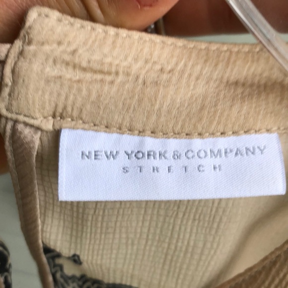 NY& Company Black & tan paisley sleeveless shirt - Picture 5 of 5